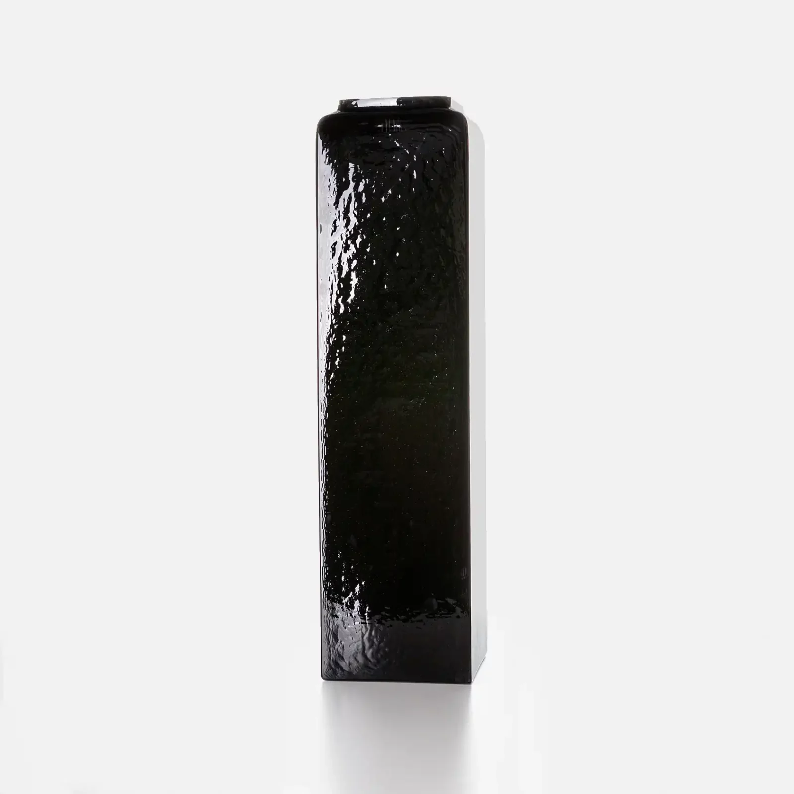 dechem black in black tall vase