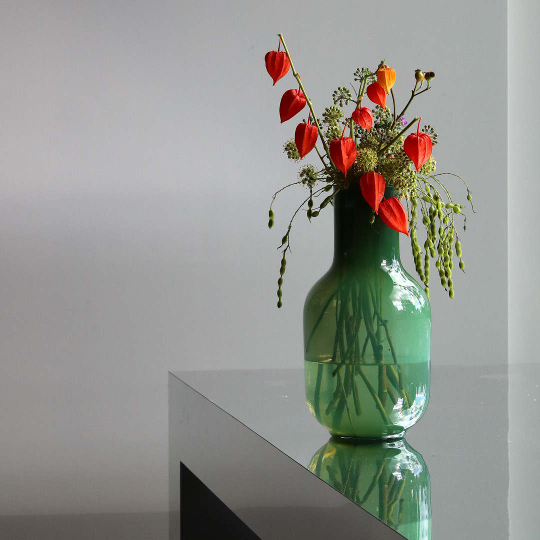 vase19 tall