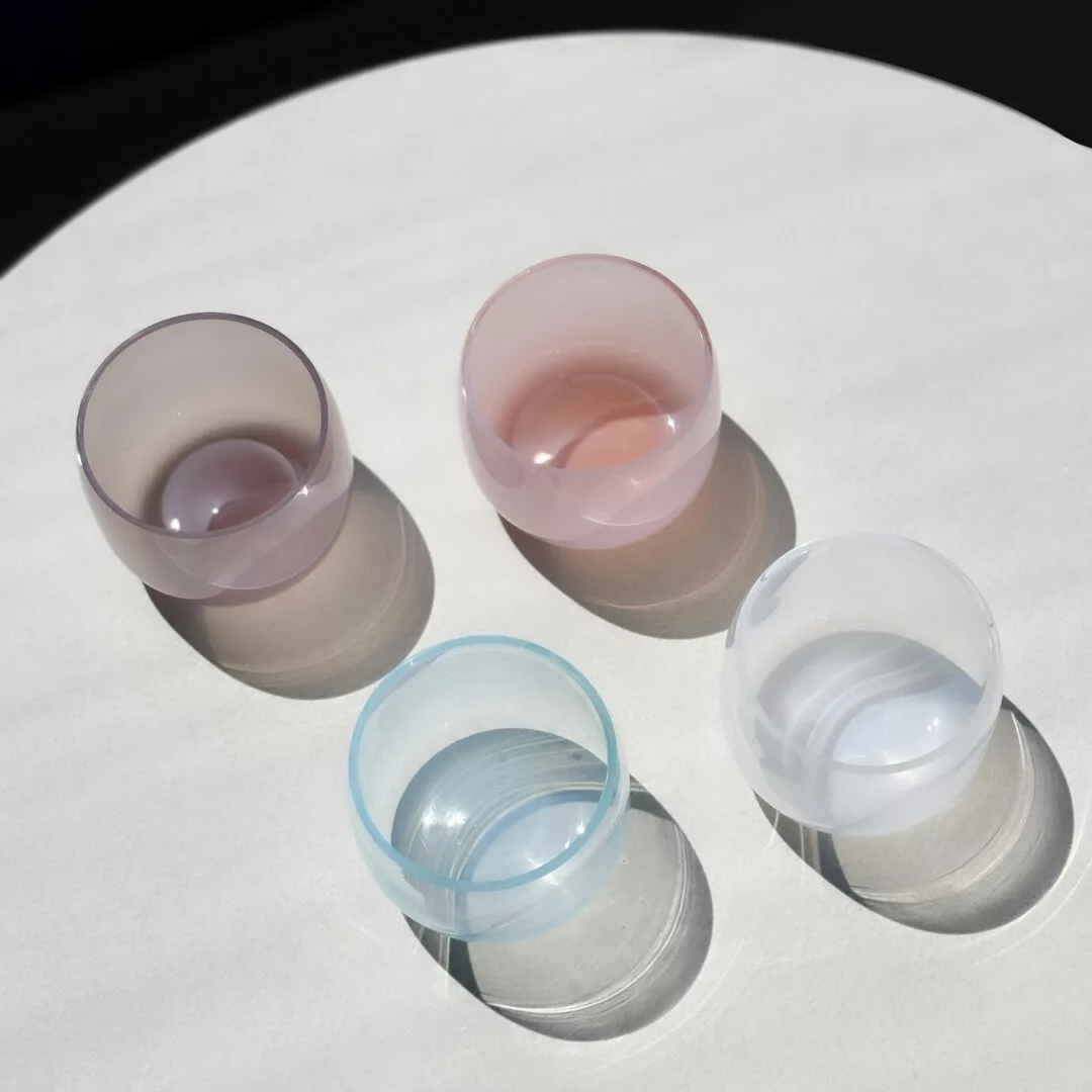 Handblown glasses in 4 variations of colours